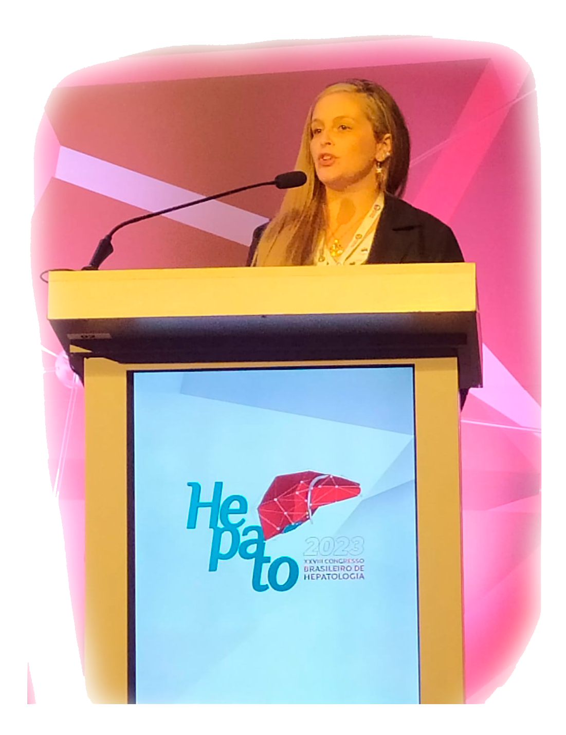 Dra. Aline em laboratório